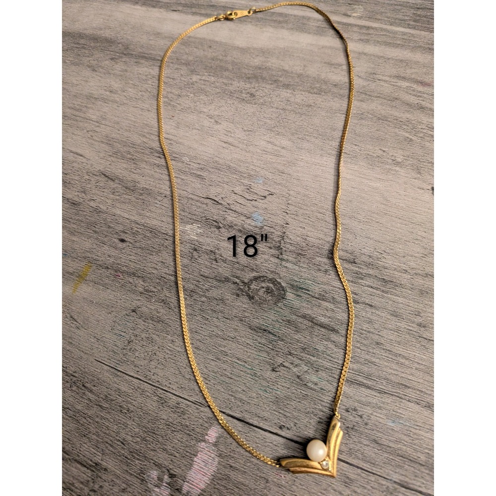Vintage Gold Tone V Pendant Necklace with Faux Pearl and Rhinestone 18 Inch